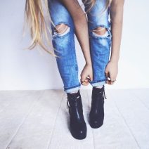 Το jean είναι ένα διαχρονικά αγαπημένο ρούχο που δεν λείπει από καμία γκαρνταρόμπα.