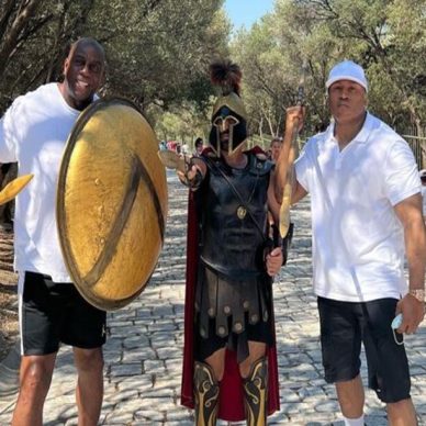 Magic Johnson: Διακοπές στην Ελλάδα για τον θρύλο του NBA