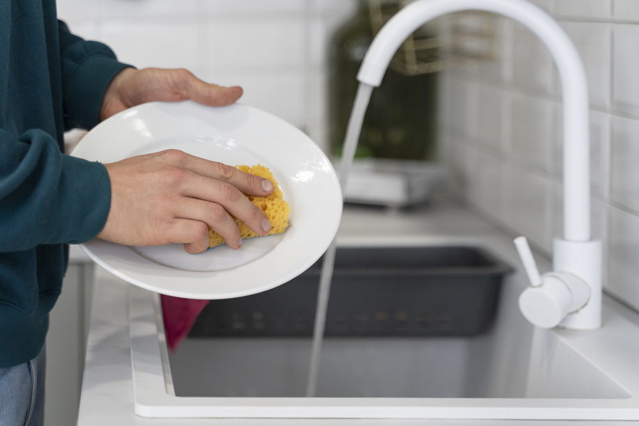 Τα λάθη που κάνετε με το σφουγγάρι της κουζίνας σας