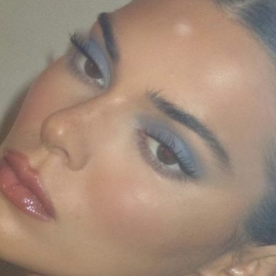 Kendall Jenner: Το make up που έρχεται απευθείας από τα 80s 