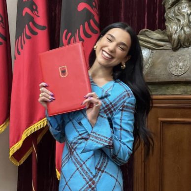 Dua Lipa: Πήρε την αλβανική υπηκοότητα
