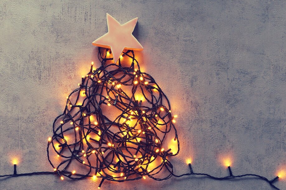 Υπέροχες ιδέες διακόσμησης με χριστουγεννιάτικα λαμπάκια