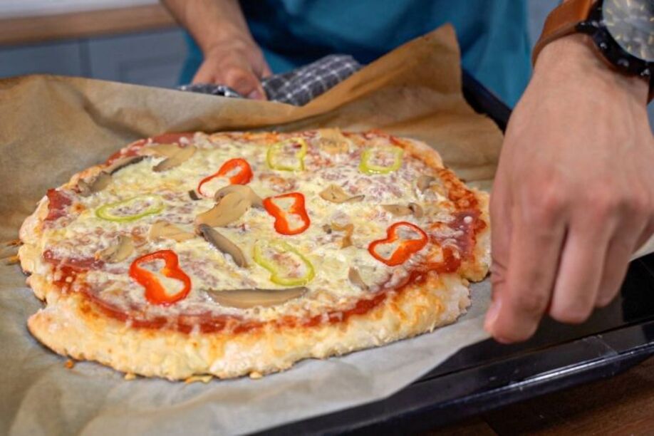 Ζύμη για πίτσα με 2 υλικά