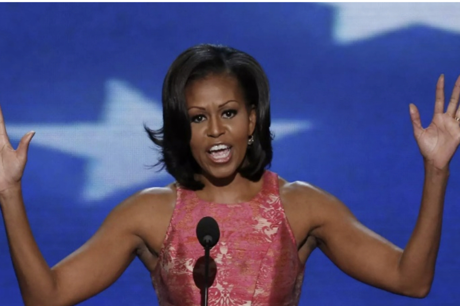 Michelle La Vaughn Robinson-Obama: Η γυναίκα που θαυμάζουν περισσότερο οι Αμερικανοί, σύμφωνα με δημοσκόπηση της Gallup.