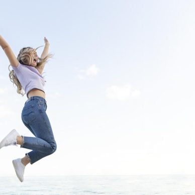 8 καθημερινές συνήθειες που καταστρέφουν την ευτυχία σου 