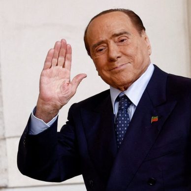 Silvio Berlusconi: Τα σεξουαλικά σκάνδαλα, τα bunga-bunga πάρτι και η τελευταία σύζυγος του Cavaliere