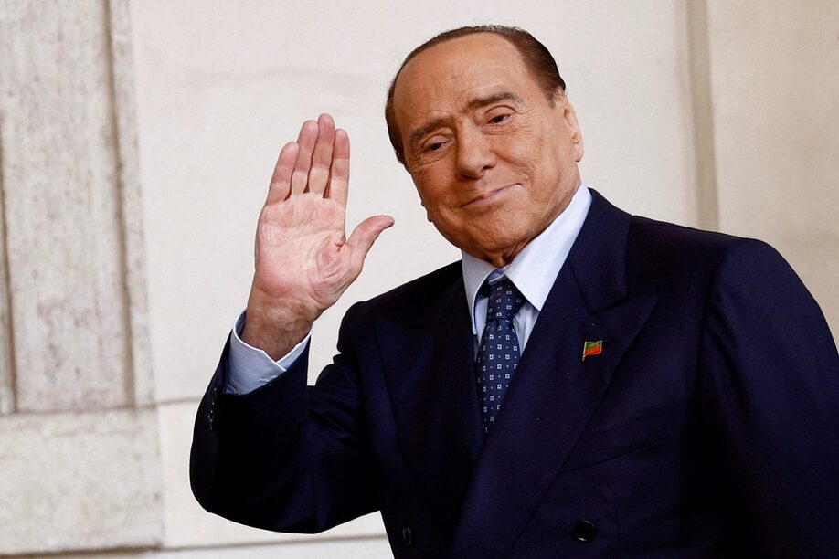 Silvio Berlusconi: Τα σεξουαλικά σκάνδαλα, τα bunga-bunga πάρτι και η τελευταία σύζυγος του Cavaliere