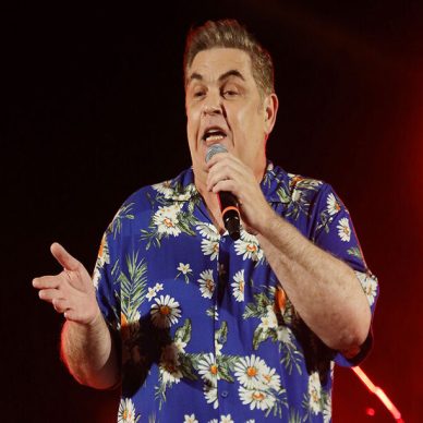 Ο Αντώνης Λουδάρος ξέσπασε για τη Μύκονο: «Για τον Θεό πια! Τόση επίδειξη; Νισάφι»