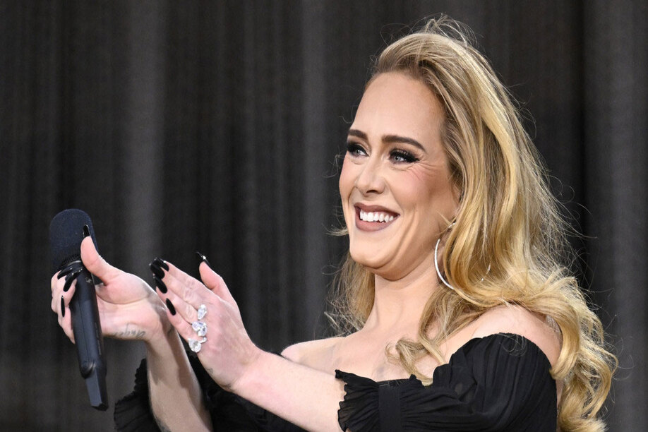 Adele: Κατέρρευσε στα παρασκήνια της συναυλίας της στο Las Vegas