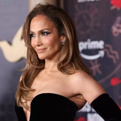 Jennifer Lopez: Με ένα από τα ωραιότερα make up looks που έχουμε δει τελευταία