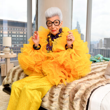 Το fashion icon Iris Apfel πέθανε σε ηλικία 102 ετών