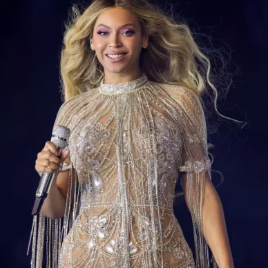 Beyonce: Πώς μετατρέπει ένα french twist σε rodeo hair look