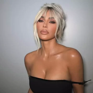 Kim Kardashian: Στην τελευταία της φωτογράφιση έχει τα μαλλιά της πλεξούδες που μοιάζουν με υφαντό