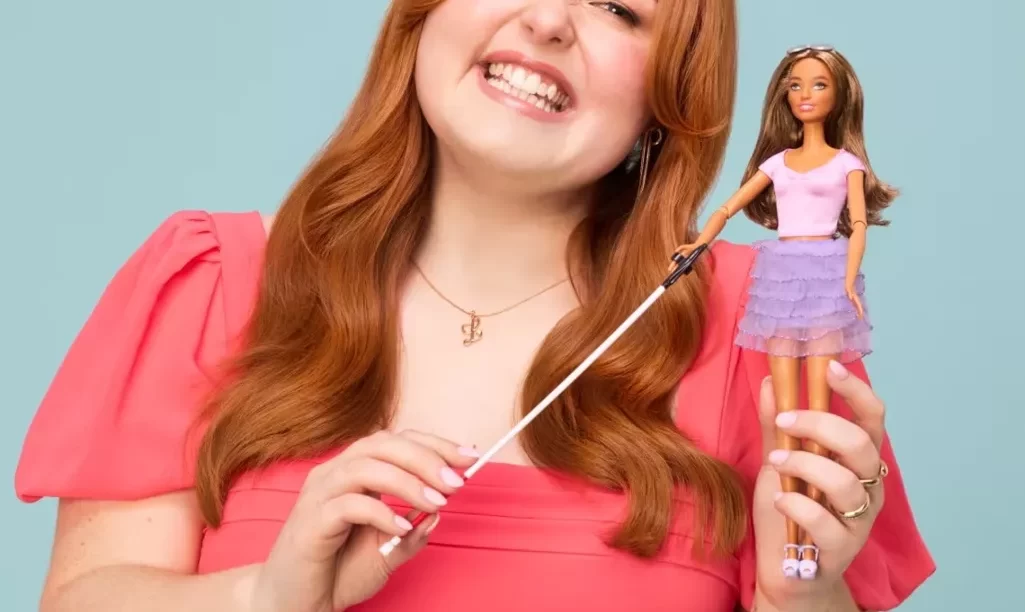 Η Mattel λάνσαρε την πρώτη τυφλή κούκλα Barbie