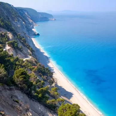 Εγκρεμνοί: Μία από τις ωραιότερες παραλίες της Ελλάδας «εξαφανίστηκε» και επέστρεψε