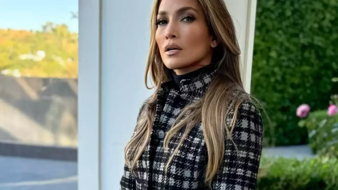 Jennifer Lopez: Λατρεύει τα διαμάντια ακόμη και στο μανικιούρ