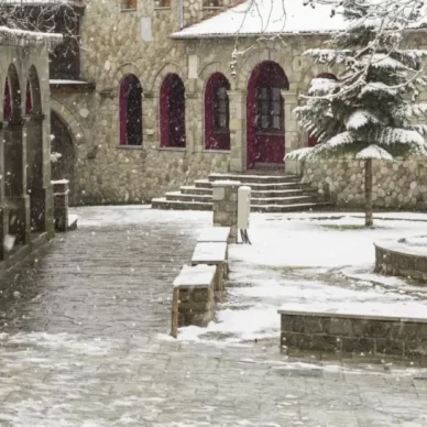 Υπέροχοι προορισμοί για χριστουγεννιάτικες διακοπές στην Ελλάδα