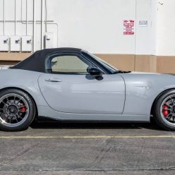 man-buys-2024-mazda-mx-5-miata-wants-it-gone-after-2