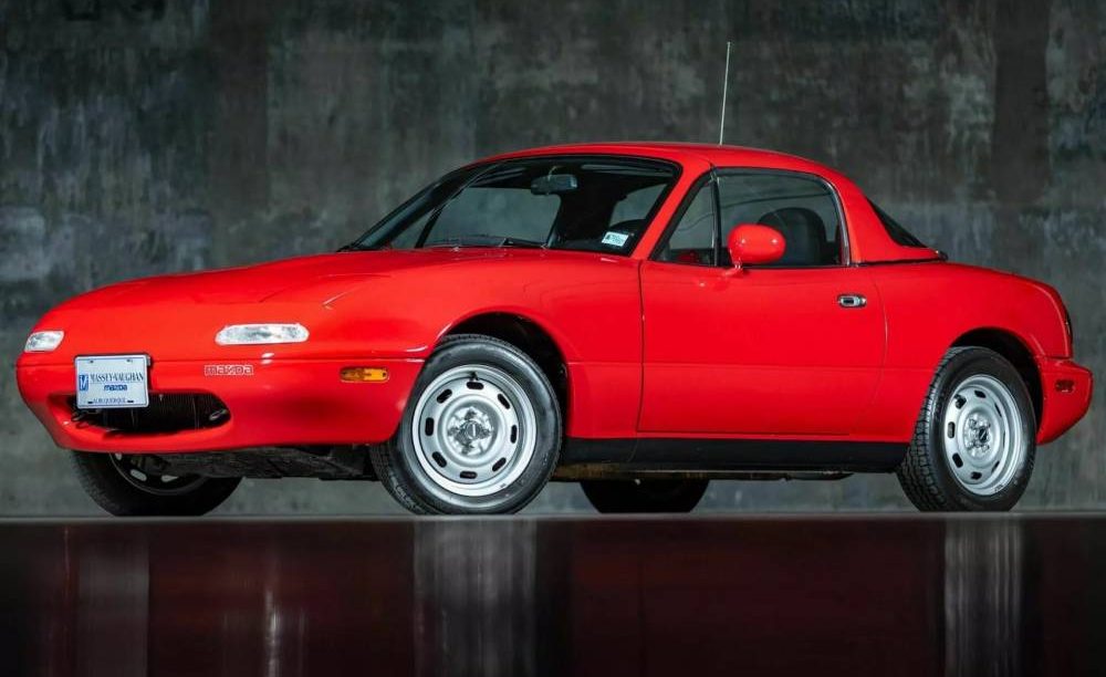 Άψογο MX-5 του 1990 όπως το γέννησε η Mazda