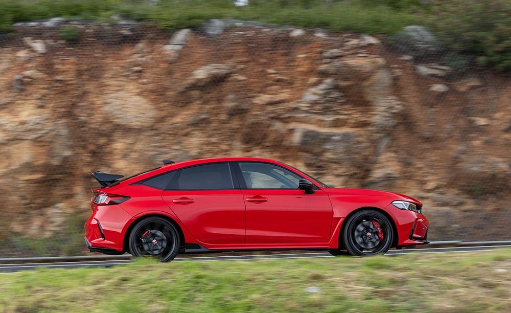 Σεμινάρια ασφαλούς οδήγησης από τον Όμιλο Σαρακάκη