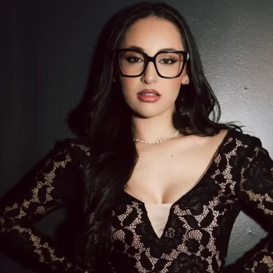 Eurovision 2025 – Klavdia: Τα 13 χρόνια διαφορά ηλικίας από τον σύντροφό της, Oge