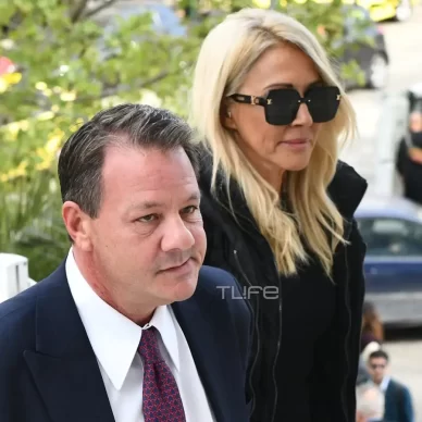 Απόστολος Λύτρας: Δέκα μήνες μετά τον ξυλοδαρμό στη Σοφία Πολυζωγοπούλου, πήγε στη δίκη… με τη νέα του σύντροφο