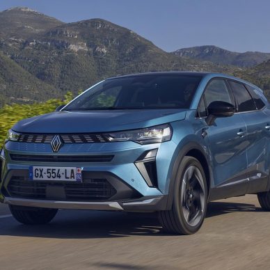 Νέο full hybrid σύνολο E-Tech 160 από τη Renault