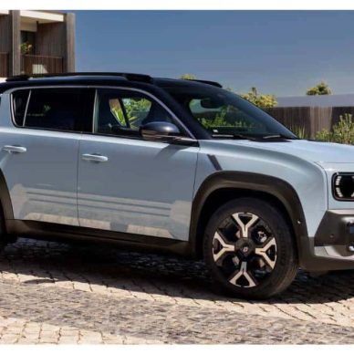 Πήρε τους δρόμους το νέο Renault 4 E-Tech