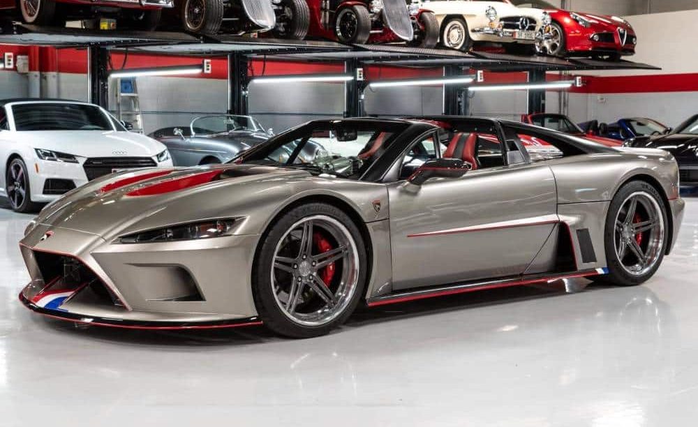 Τί αμαξάρα κρύβεται κάτω από αυτή την υπερ-αμαξάρα;