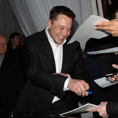 Ο Έλον Μασκ έγινε ένα από τα πιο μισητά πρόσωπα στις ΗΠΑ.