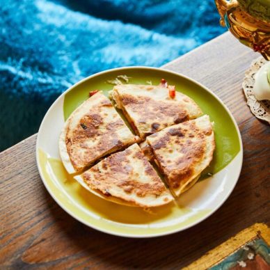 Quesadillas με μοσχάρι εύκολα και γρήγορα
