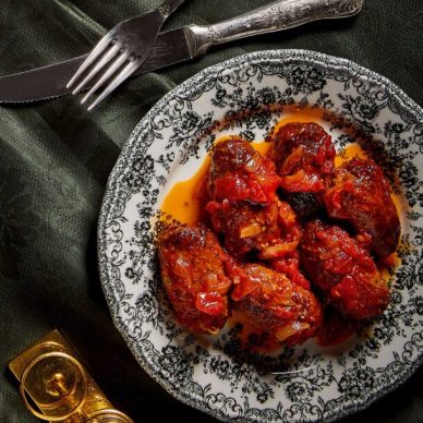 Τα κλασικά σμυρναίικα σουτζουκάκια