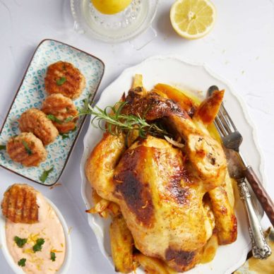 Κοτόπουλο στη γάστρα με πατάτες