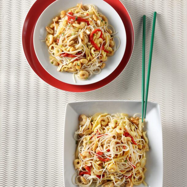 Noodles με γαρίδες και αυγό