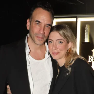 Πατέρας για δεύτερη φορά ο Πάνος Μουζουράκης – Γέννησε η Μαριλού Κόζαρη