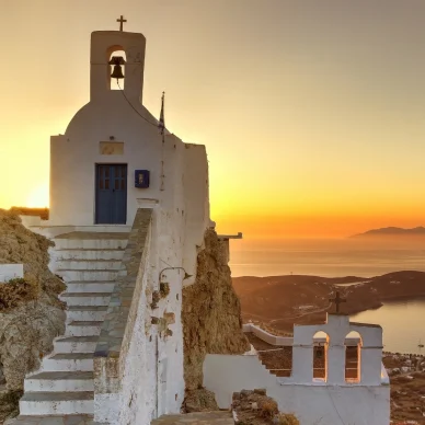 Σέριφος: 5 στάσεις που επιβάλλεται να κάνεις στο «διαμάντι» του Αιγαίου