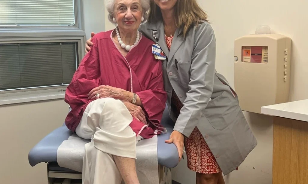 Η Λέιν Χόργουιτς διαγνώστηκε με καρκίνο του μαστού στα 100 της. Στα 101 της, τον έχει νικήσει