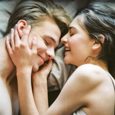 5 ζώδια που ερωτεύονται εύκολα μέσα σε situationships