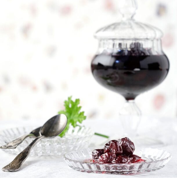 Κεράσι γλυκό του κουταλιού από την Εύη Βουτσινά