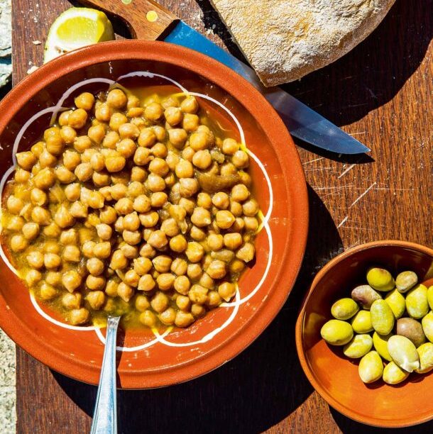 Η θρυλική ρεβυθάδα Σίφνου