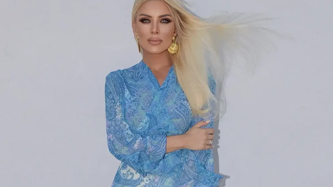 Κατερίνα Καινούργιου: «Ο πατέρας μου δεν έχει γνωρίσει τον Παναγιώτη – Προτιμώ να υπάρχει μια απόσταση»