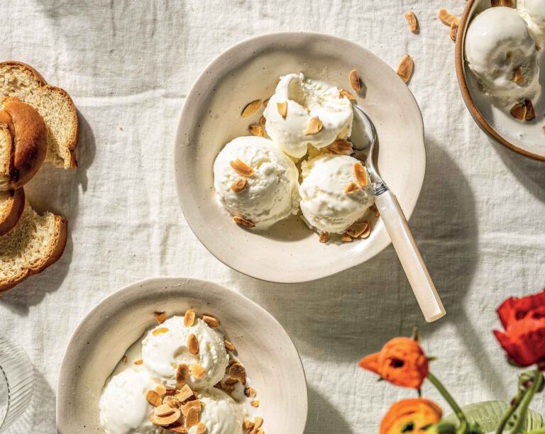 Παγωτό με ανθότυρο και αριάνι