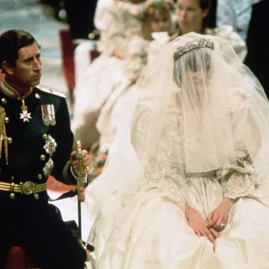 Δεν είναι μόνο ο Τζεφ Μπέζος – 6 γάμοι που στοίχισαν σχεδόν όσο το ΑΕΠ μιας μικρής χώρας