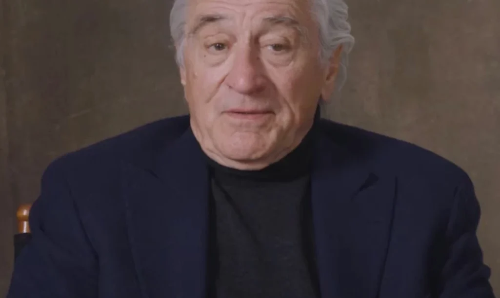 Ρόμπερτ Ντε Νίρο: Παραδίδει (ξανά) μαθήματα πατρότητας: «Εφόσον δεν βλάπτουν τον εαυτό τους, πρέπει να στηρίζεις τα παιδιά σου»