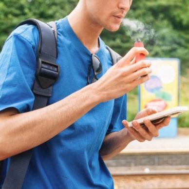 Άτμισμα: Η επόμενη πανδημία που πλήττει τους εφήβους