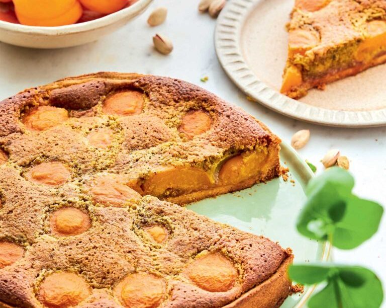 Τάρτα με βερίκοκα και κρέμα φυστικιού Αιγίνης