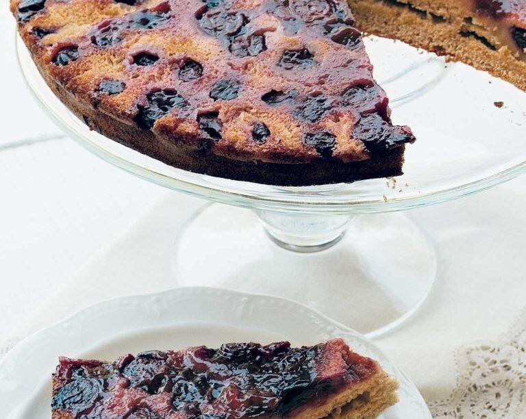 Ανάποδο κέικ με βύσσινα