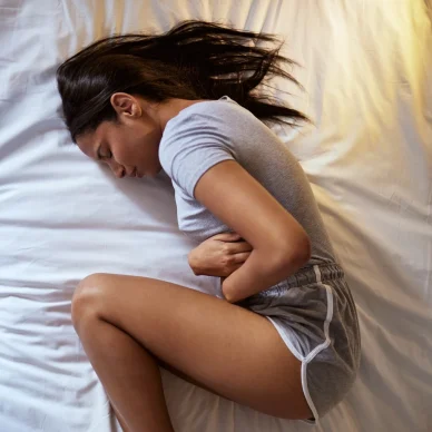 Πορτογαλία: Άδεια μετ’ αποδοχών για εργαζόμενες που ταλαιπωρούνται από πόνους ενδομητρίωσης