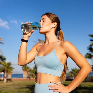 9+1 τροφές για να αποτρέψεις την κατακράτηση υγρών