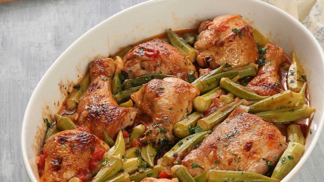 Κοτόπουλο με μπάμιες στον φούρνο, πιο εύκολο από ποτέ!